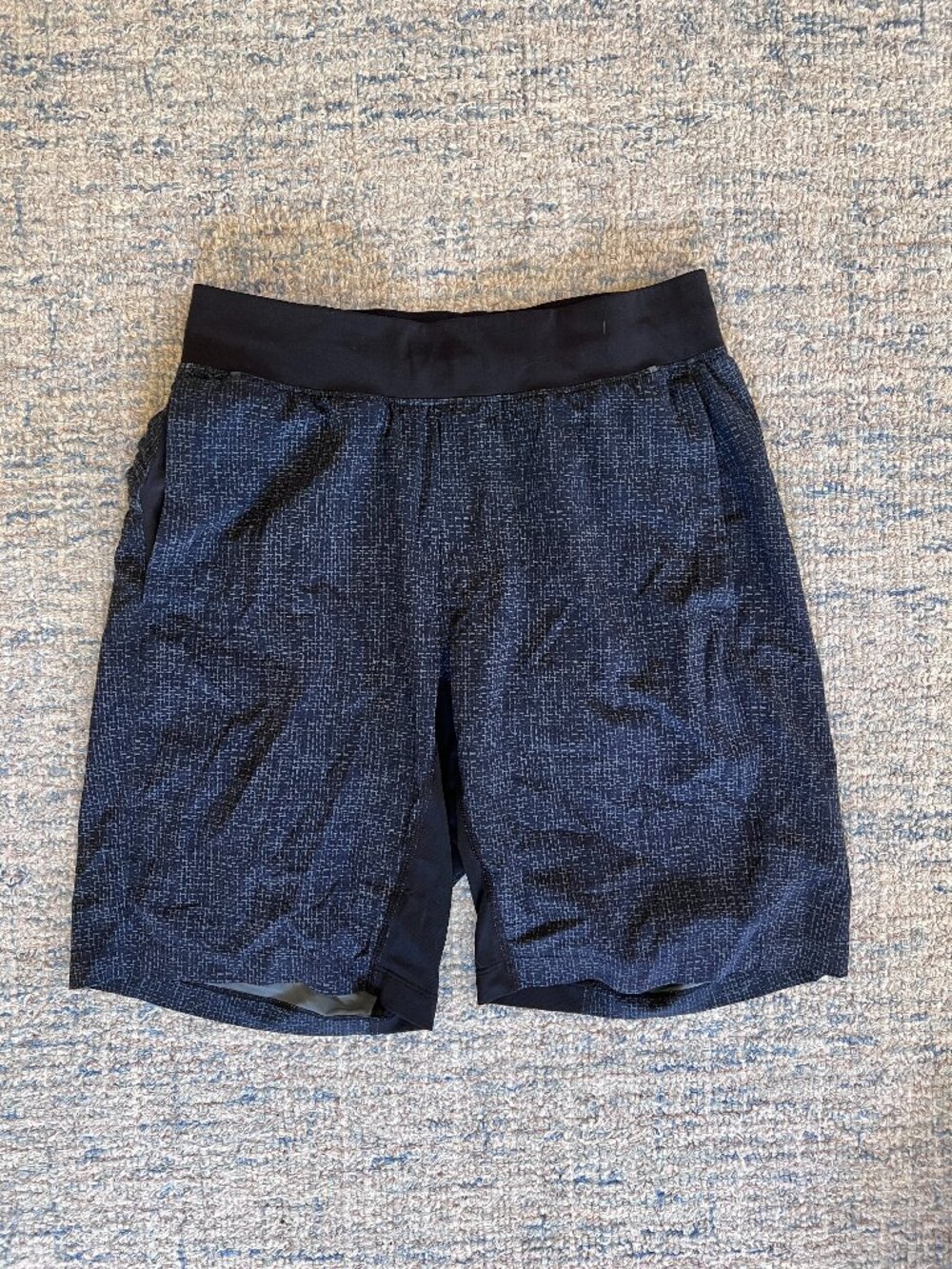 Lululemon T.H.E. Short Mens 9" Blue Black Unlined Size Small